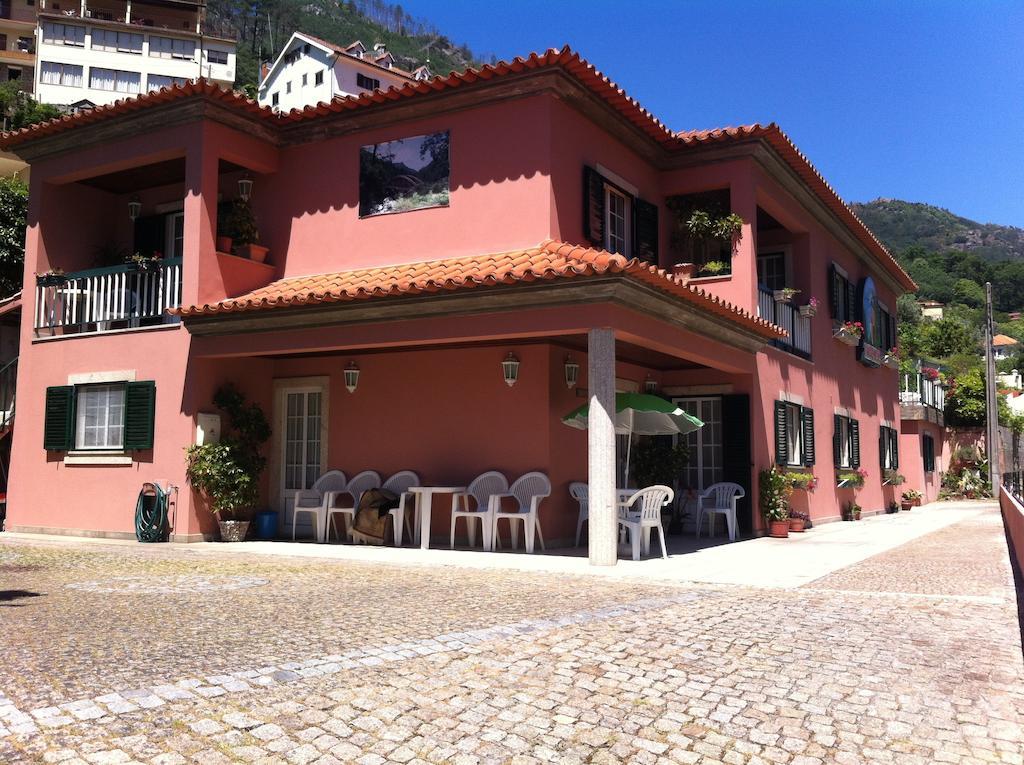 Hotel Residencial Ribeiro à Gerês Extérieur photo